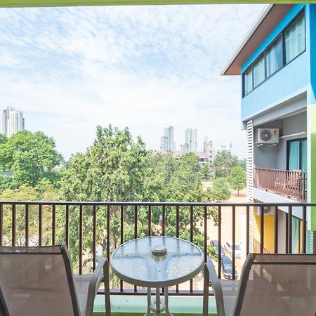 באנג לאמונג Oyo 75367 Ud Pattaya Hotel מראה חיצוני תמונה
