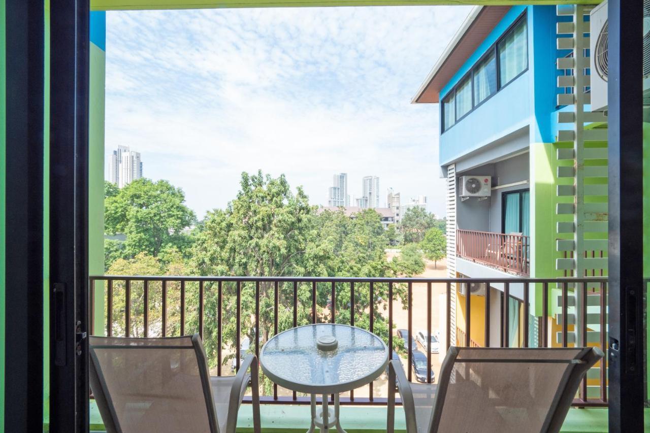 באנג לאמונג Oyo 75367 Ud Pattaya Hotel מראה חיצוני תמונה