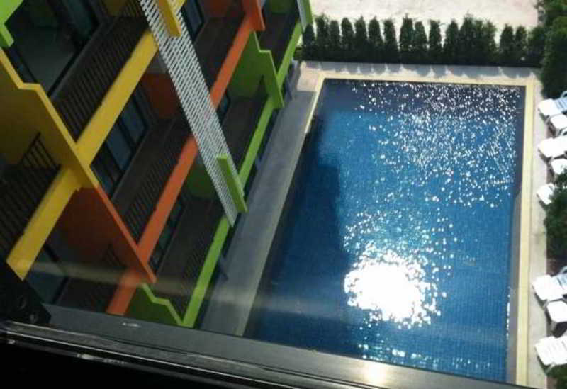 באנג לאמונג Oyo 75367 Ud Pattaya Hotel מראה חיצוני תמונה