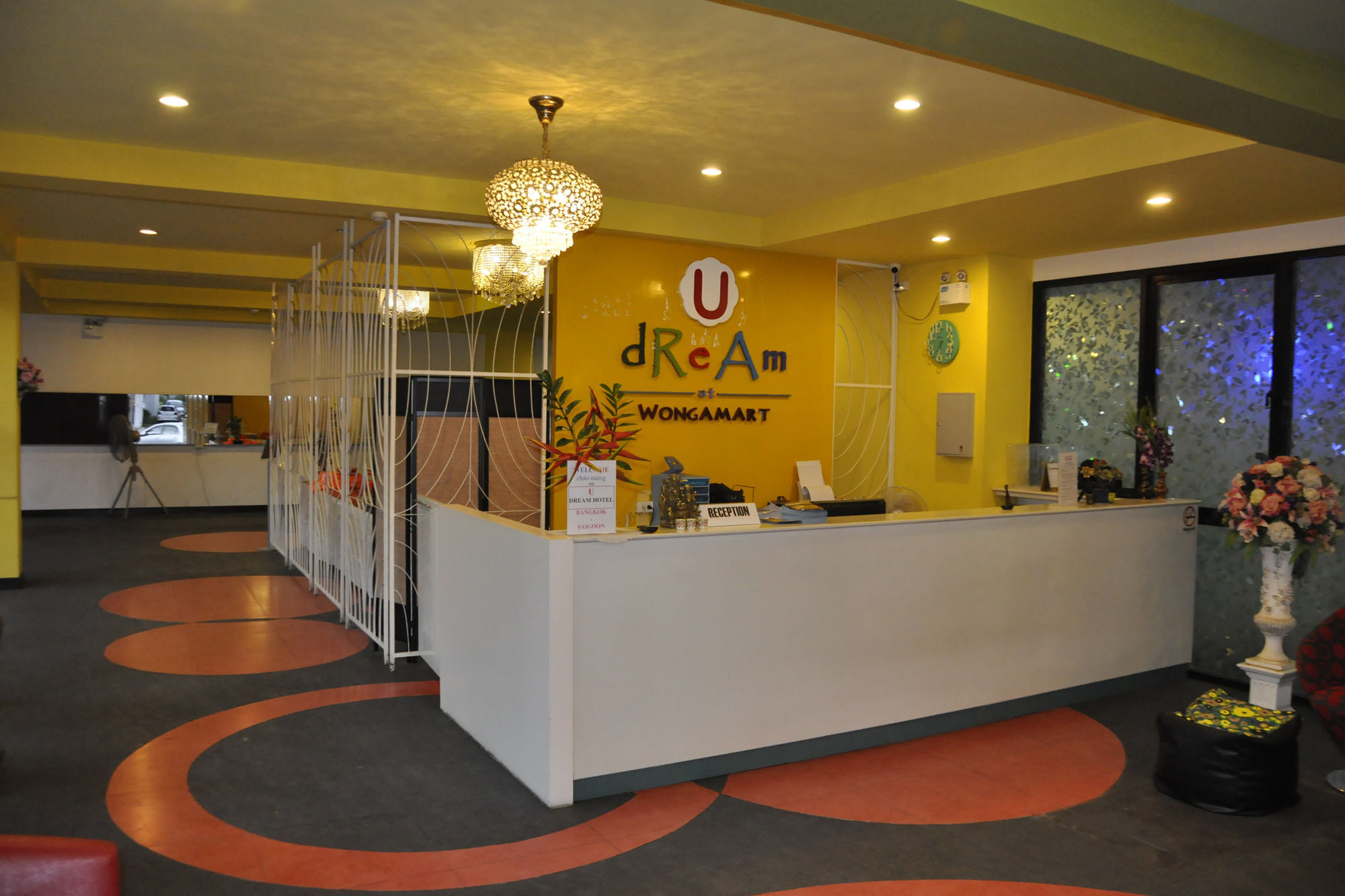 באנג לאמונג Oyo 75367 Ud Pattaya Hotel מראה חיצוני תמונה
