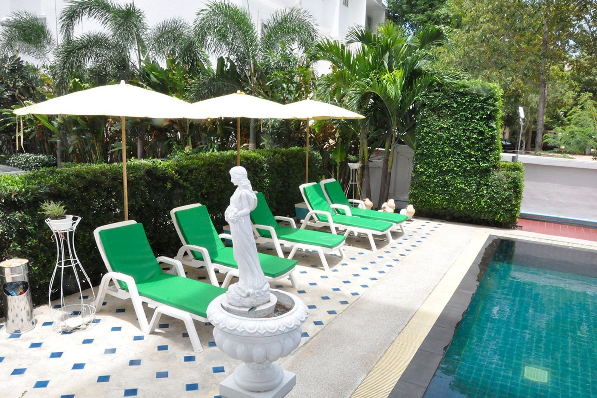 באנג לאמונג Oyo 75367 Ud Pattaya Hotel מראה חיצוני תמונה