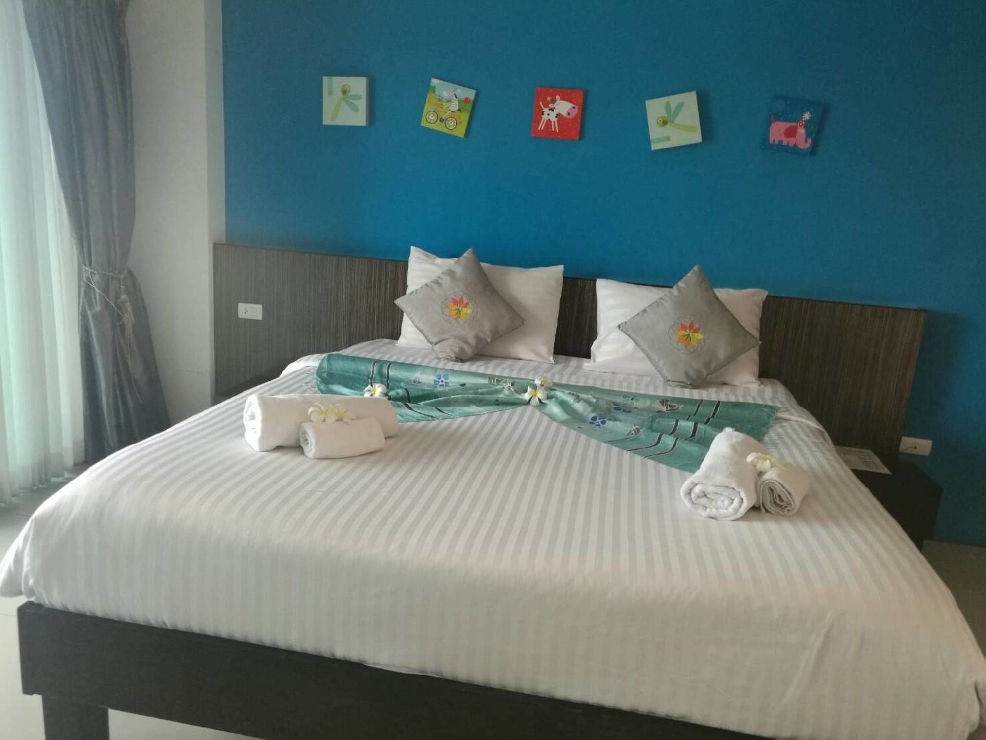 באנג לאמונג Oyo 75367 Ud Pattaya Hotel מראה חיצוני תמונה
